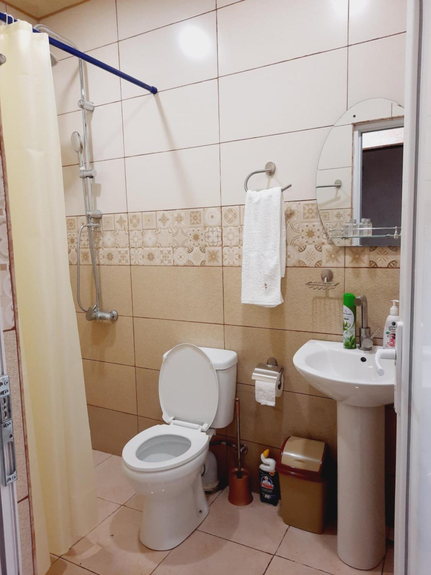 Inaisi Hotel Кутаиси Экстерьер фото